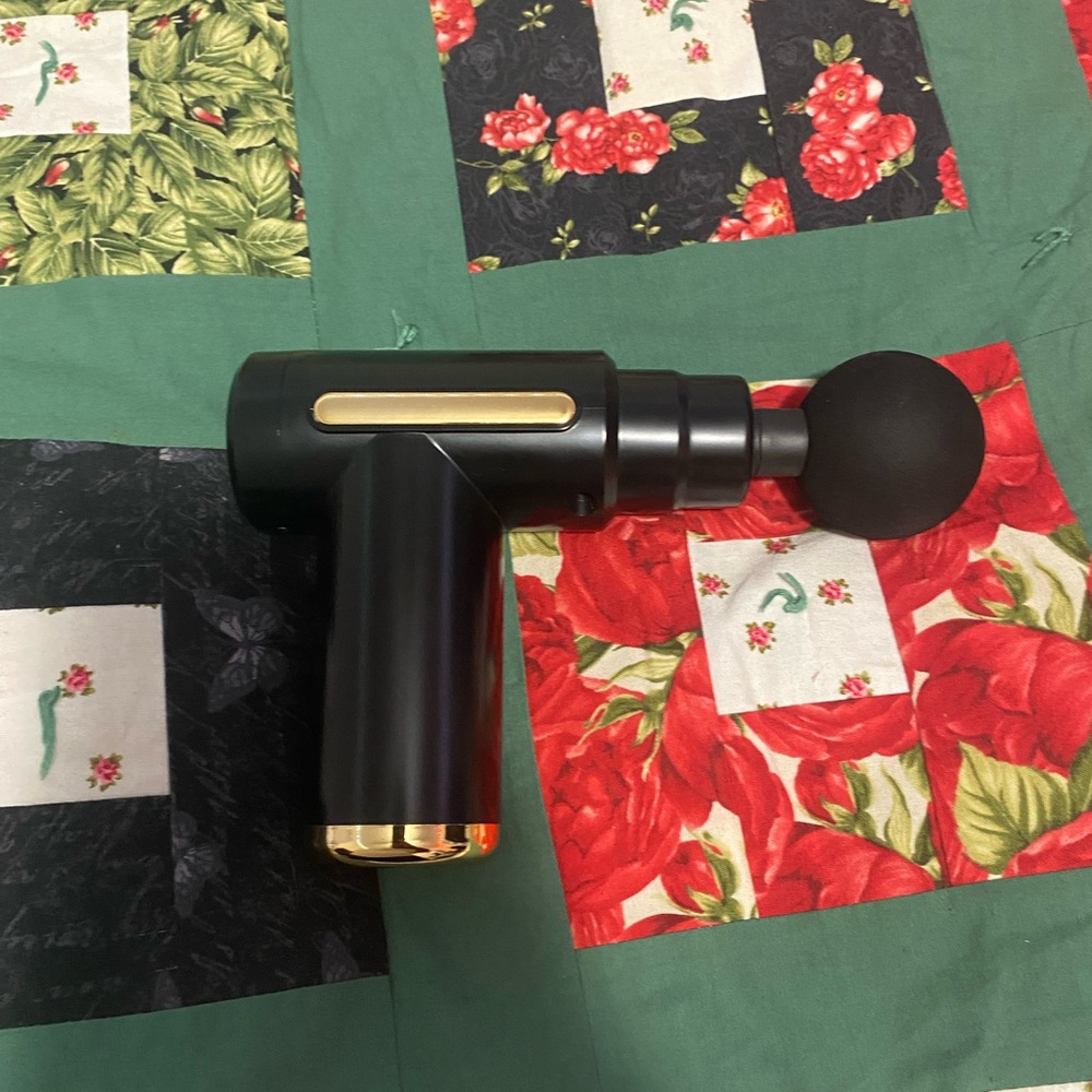 Black and Gold Massage Gun